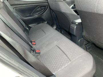 Car image 21