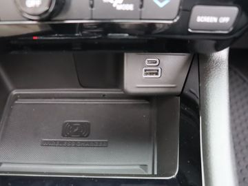 Car image 37