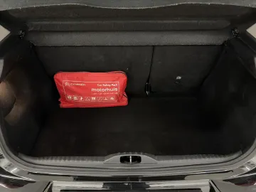 Car image 28