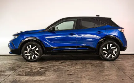 Car image 4