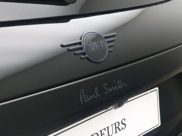 Car image 29