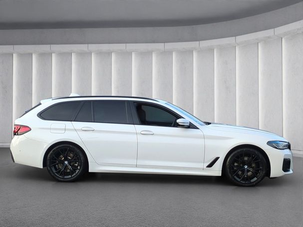 BMW 520d Touring xDrive 140 kW image number 2