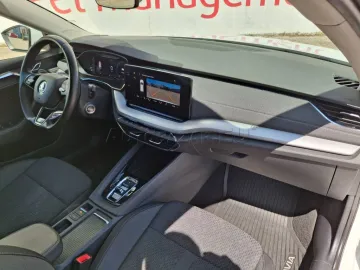 Car image 39