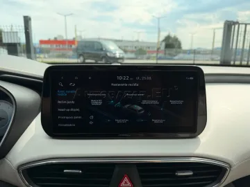 Car image 40