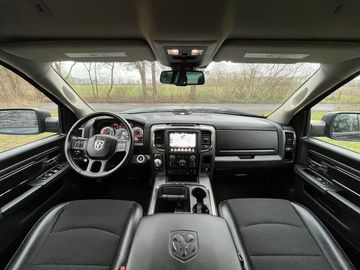 Car image 25