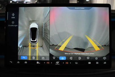 Car image 32