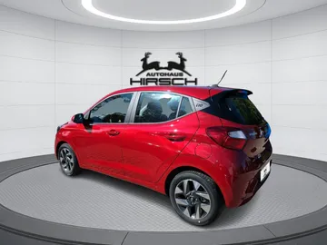 Car image 4