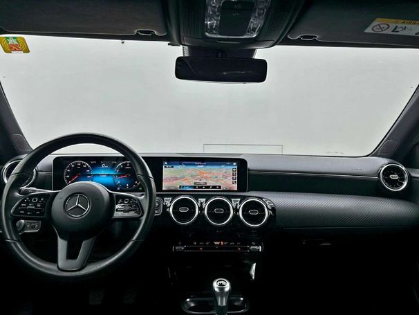 Mercedes-Benz A 180 100 kW image number 15