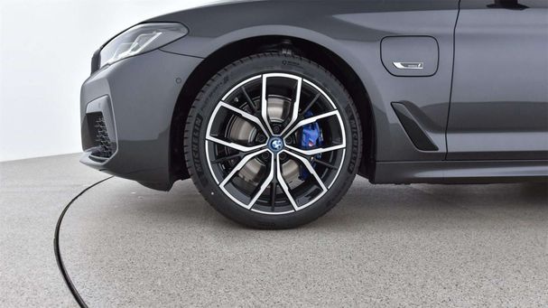 BMW 530 Touring xDrive 185 kW image number 21