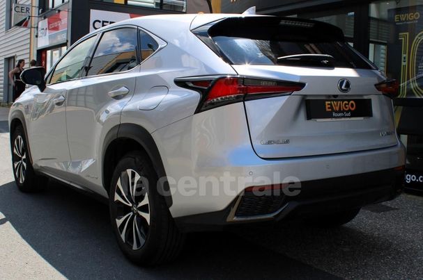 Lexus NX 300 h 145 kW image number 4