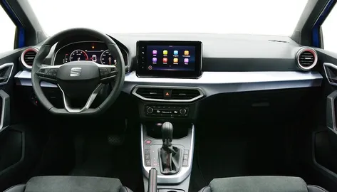 Car image 17