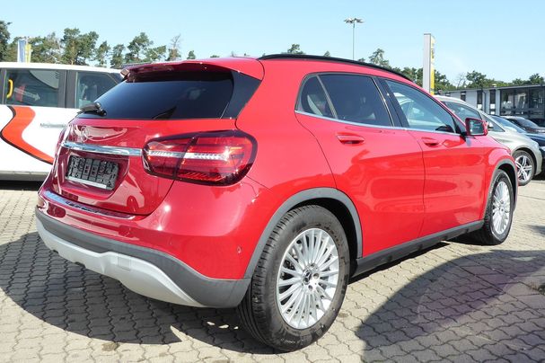 Mercedes-Benz GLA 200 d Style 100 kW image number 4