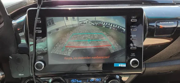 Car image 21