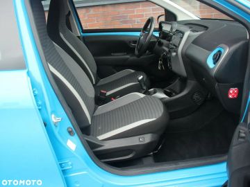 Car image 39