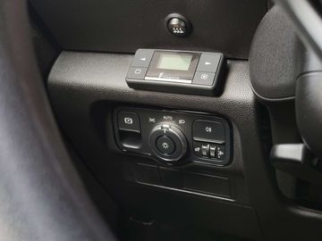 Car image 25