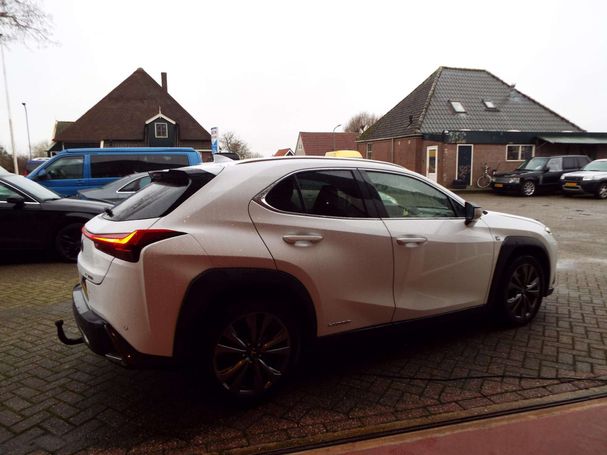 Lexus UX 250h 135 kW image number 9