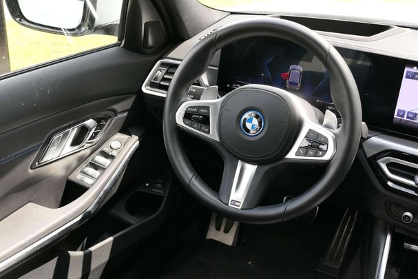 BMW 330 e Touring 215 kW image number 4