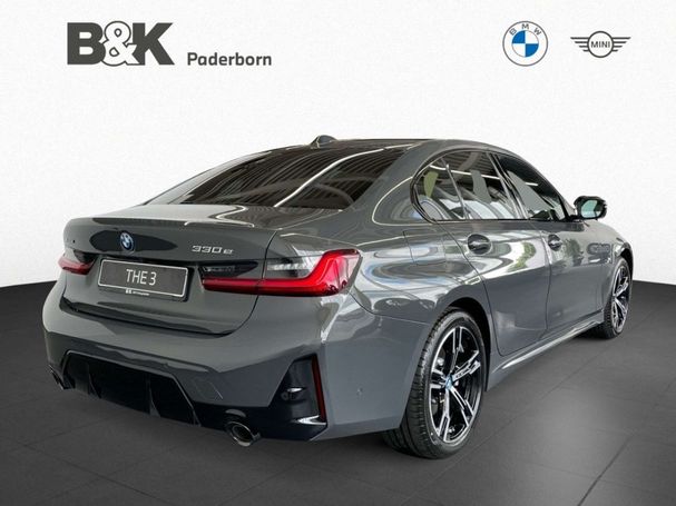 BMW 330 e xDrive 215 kW image number 4