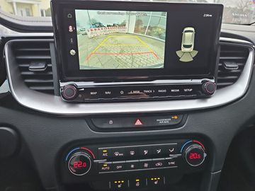 Car image 23