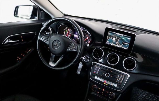 Mercedes-Benz CLA 180 Shooting Brake d 80 kW image number 30