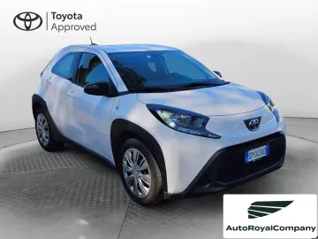 Car image 14