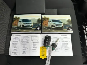 Car image 29