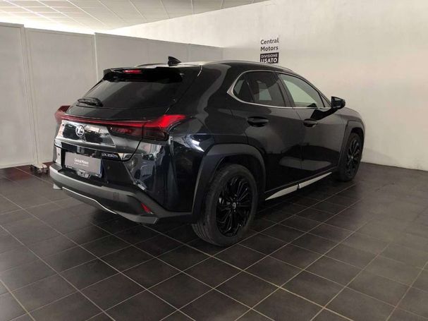 Lexus UX 135 kW image number 4