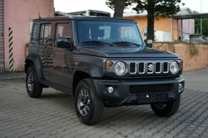 Car image 5