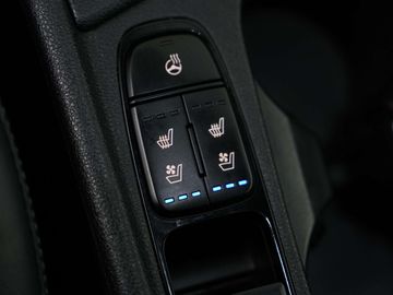 Car image 37