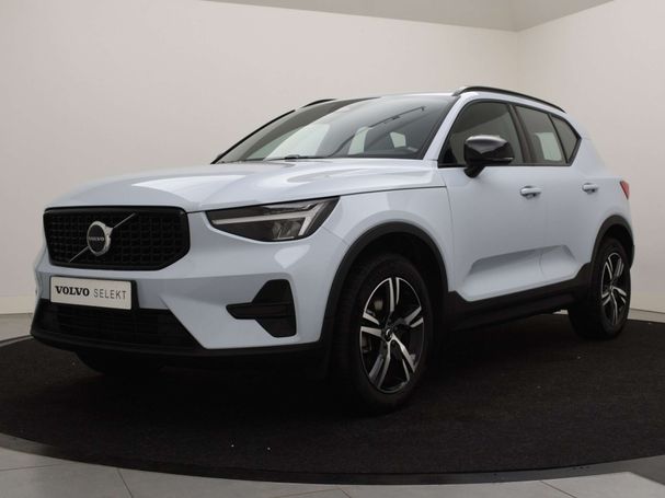 Volvo XC40 B4 Plus Dark 145 kW image number 1