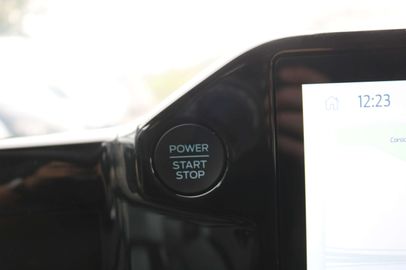 Car image 31