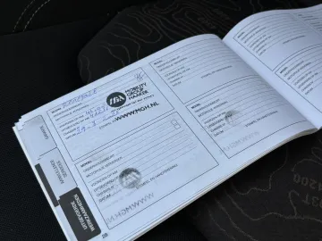 Car image 33