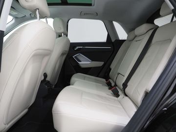 Car image 36