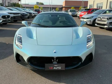 Car image 23