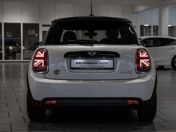 Mini Cooper SE Classic Trim 135 kW image number 7