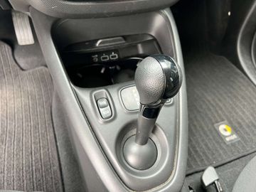 Car image 13