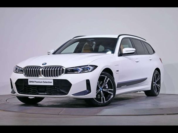 BMW 330 Touring M Sport 185 kW image number 1