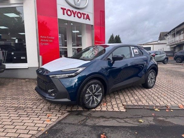 Toyota C-HR Plug-In Hybrid 164 kW image number 1