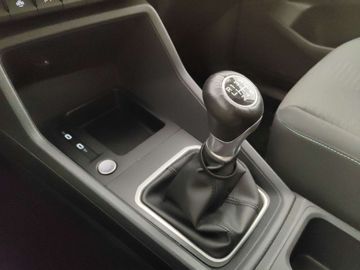 Car image 26