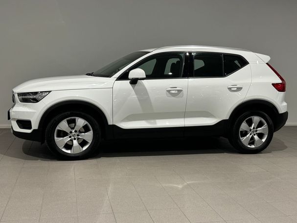 Volvo XC40 D3 Momentum 111 kW image number 3