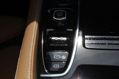 Car image 36