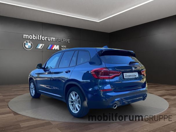 BMW X3 xDrive20d Advantage 140 kW image number 12