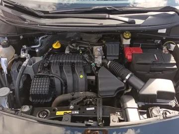 Car image 30