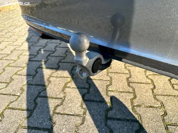 Car image 29