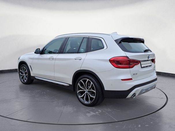 BMW X3 xDrive30e 215 kW image number 3