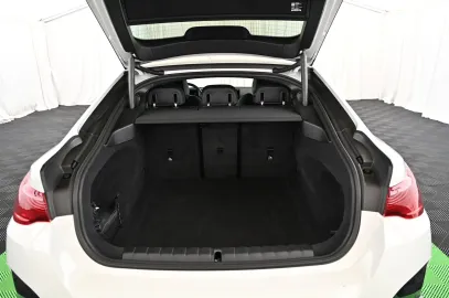 Car image 43