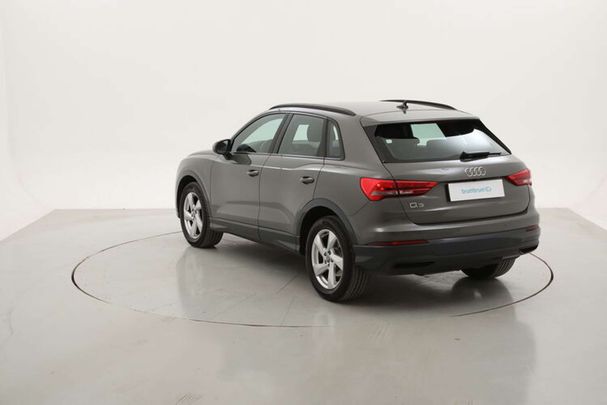 Audi Q3 35 TDI S tronic 110 kW image number 4