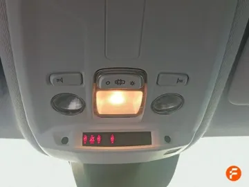 Car image 27