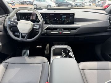 Car image 26