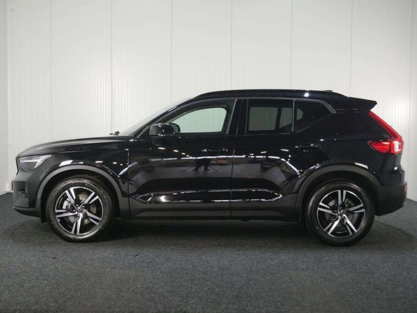 Volvo XC40 B3 Plus Dark 120 kW image number 5